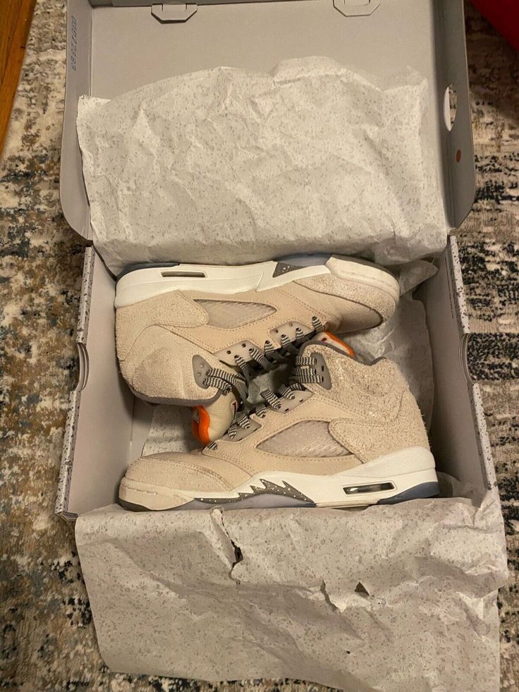 Air Jordan 5 Retro SE ‘Craft Light Orewood Brown’ photo review