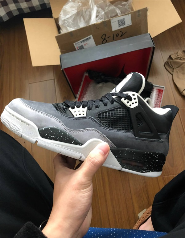 Air Jordan 4 Retro ‘Fear’ photo review