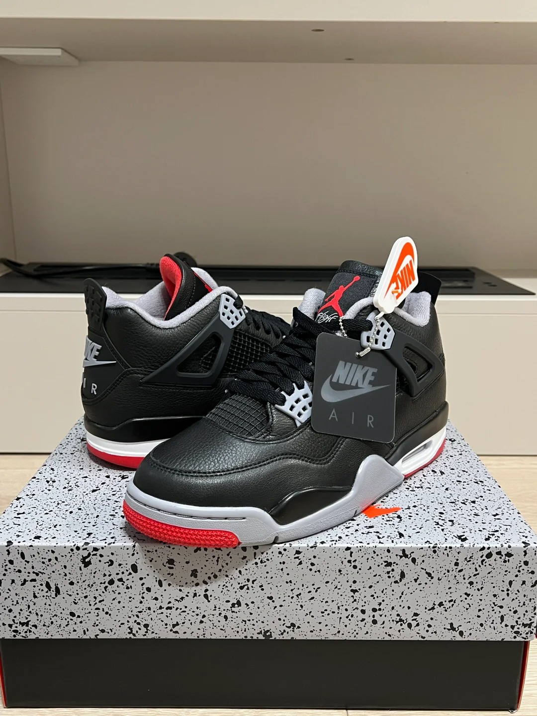 Air Jordan 4 Retro ‘Bred Reimagined’ photo review
