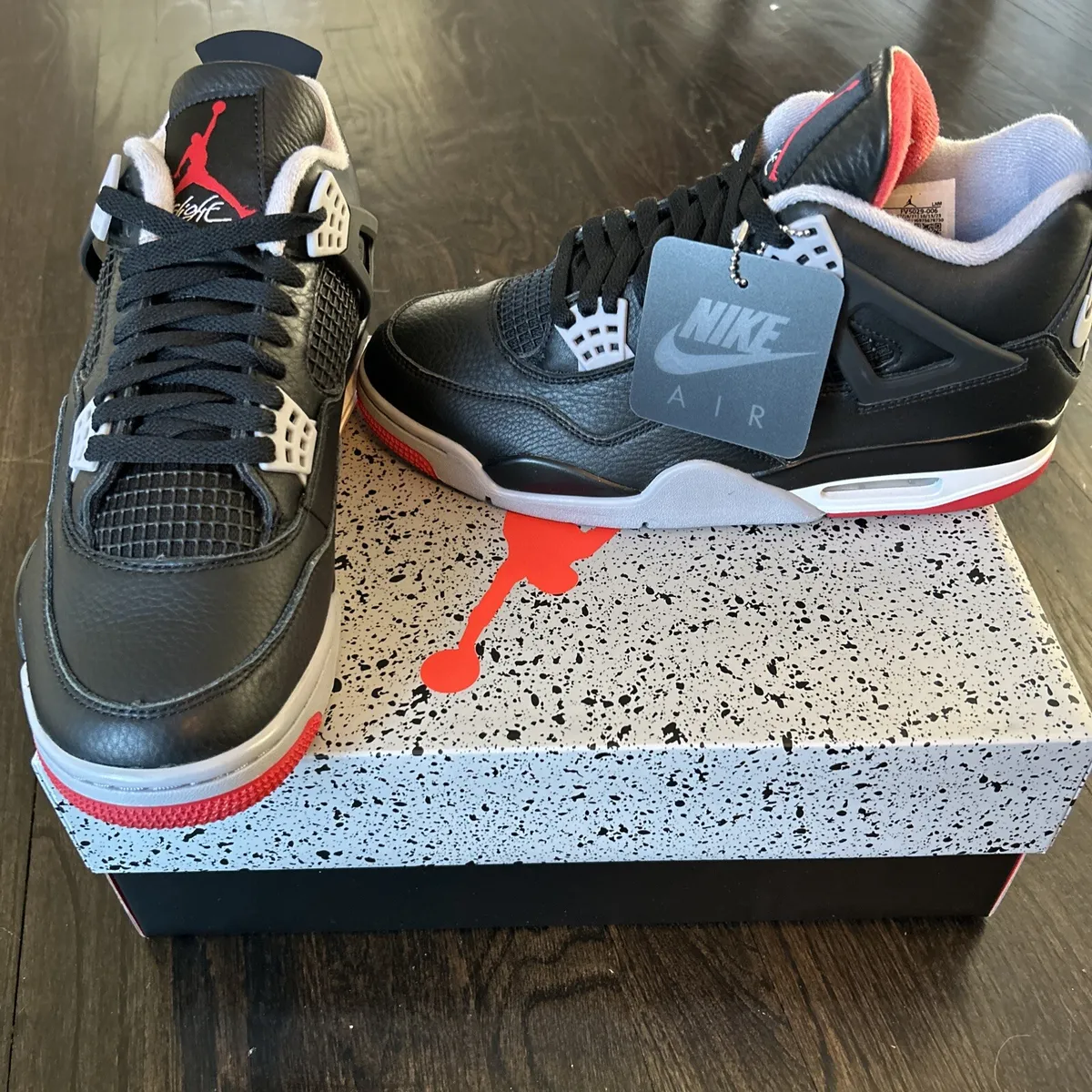 Air Jordan 4 Retro ‘Bred Reimagined’ photo review